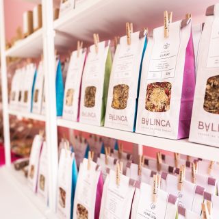 Venku je takové počasí, že by člověk neposlal ven ani svého bývalého… Naštěstí máme řešení! 🫖 Čaje Bylinca u nás na...